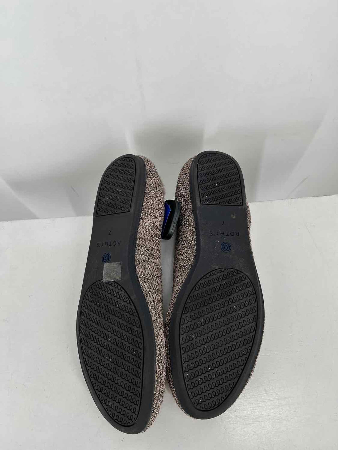 Rothys Women Size 7 Taupe Shimmer Flats