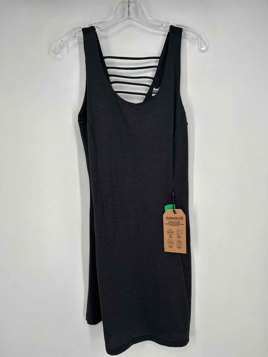 Avalance Size M Black NWT Active Dresses