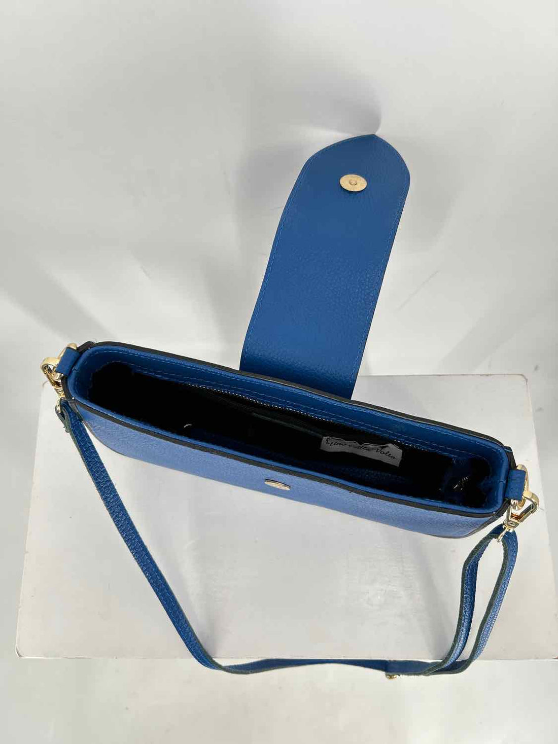 Uno Alla Volta Blue Pebbled Leather Shoulder