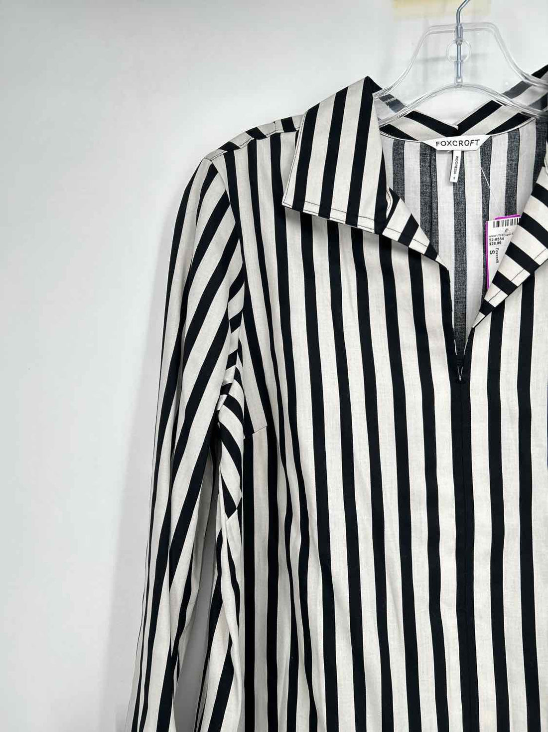 Foxcroft Size S Black Stripe Long Sleeve