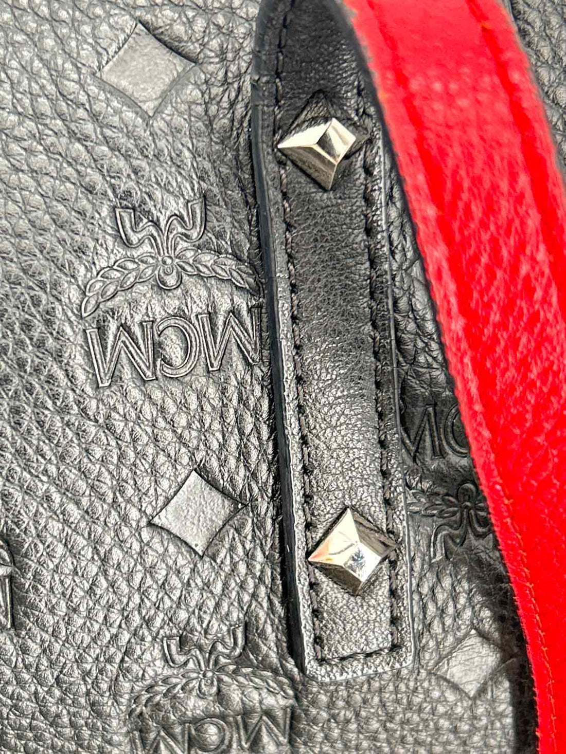 MCM Black Leather Pre Owned LUXURY
