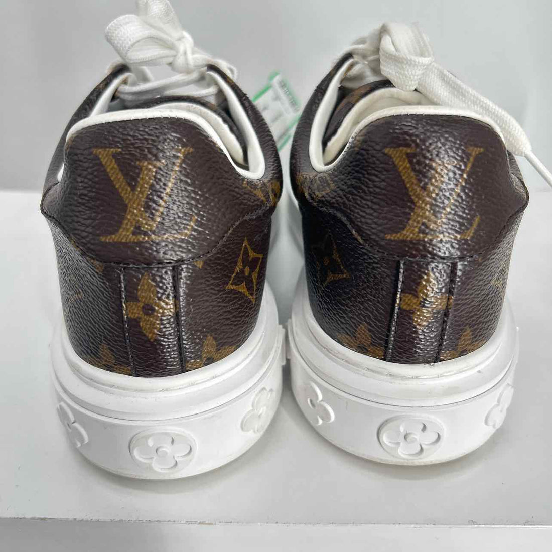 Louis Vuitton Time Out Women Size 36 Monogram Pre Owned Coated Canvas LUXURY