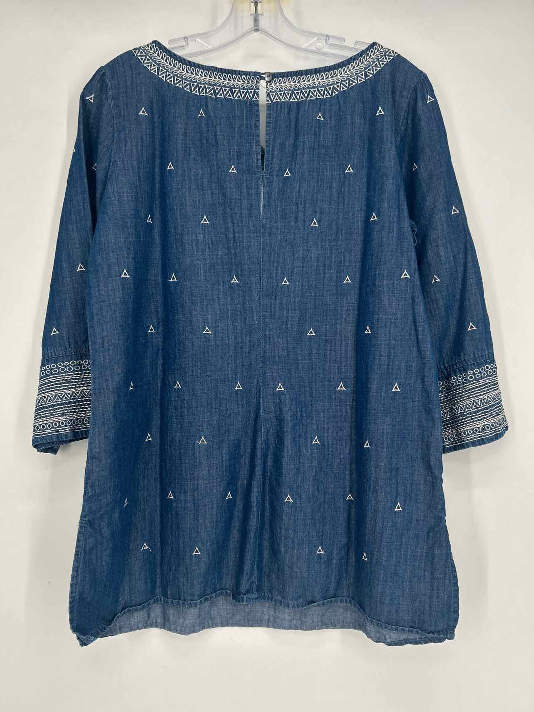 Nic+Zoe Size S Chambray Embroidered Long Sleeve