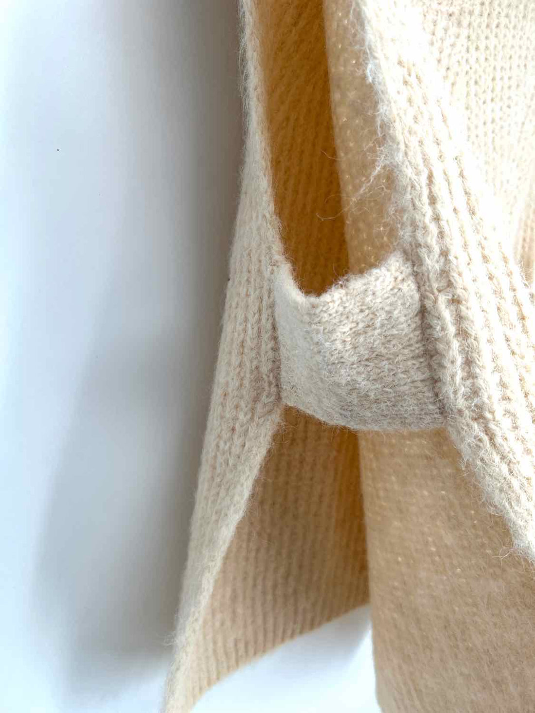Molly Bracken Size XS Tan Knit Vest