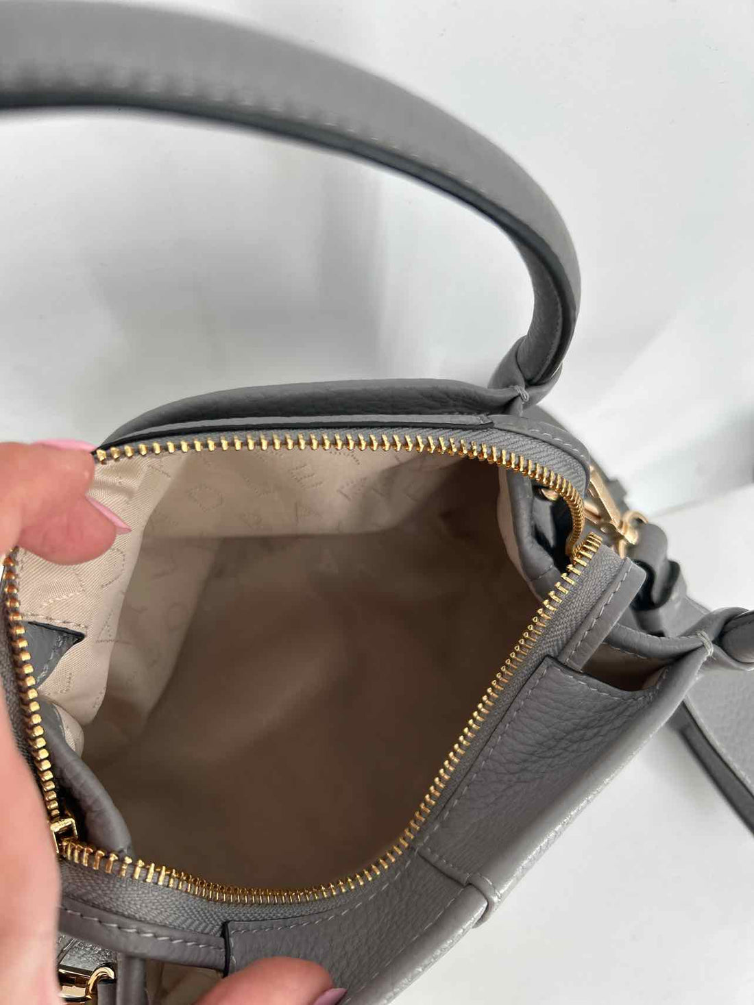 Radley London Gray Leather Pre Owned Crossbody