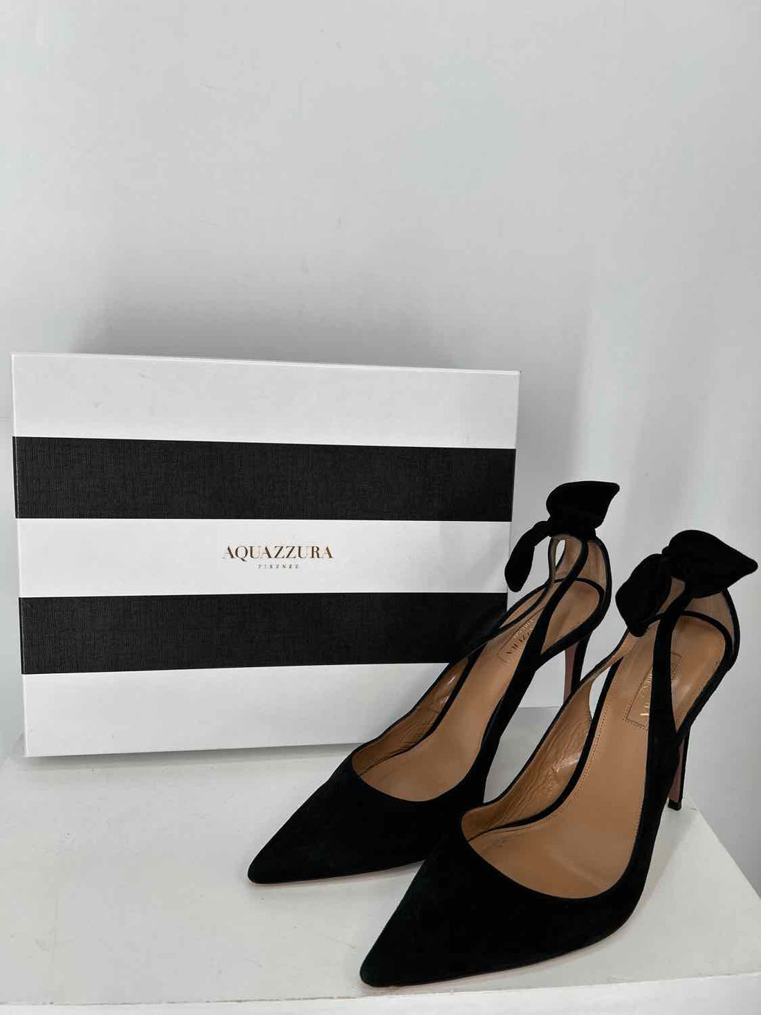 Aquazzura Women Size 40 Black Genuine Leather LUXURY