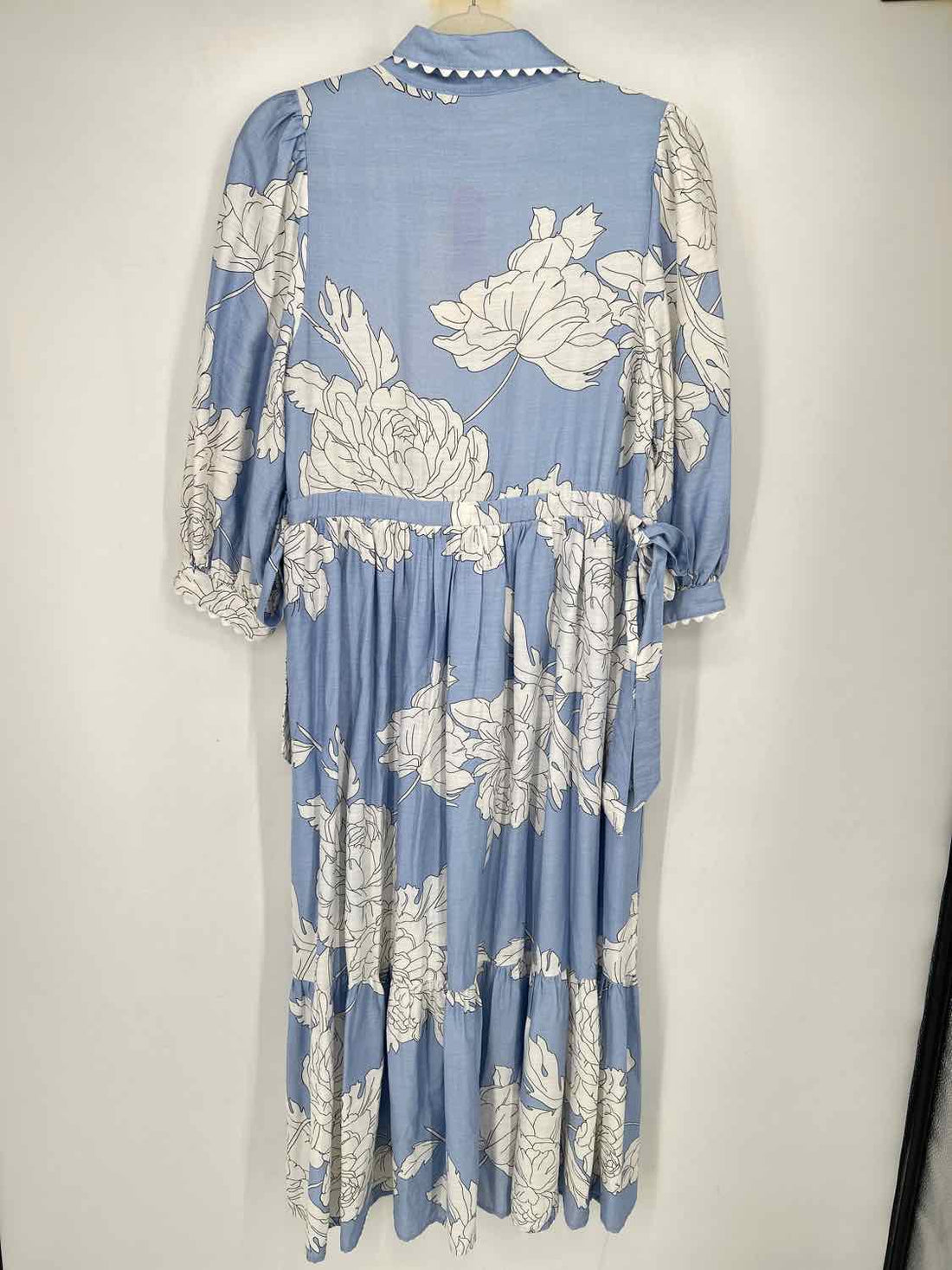 Entro Size S Blue & White Print NWT Dress