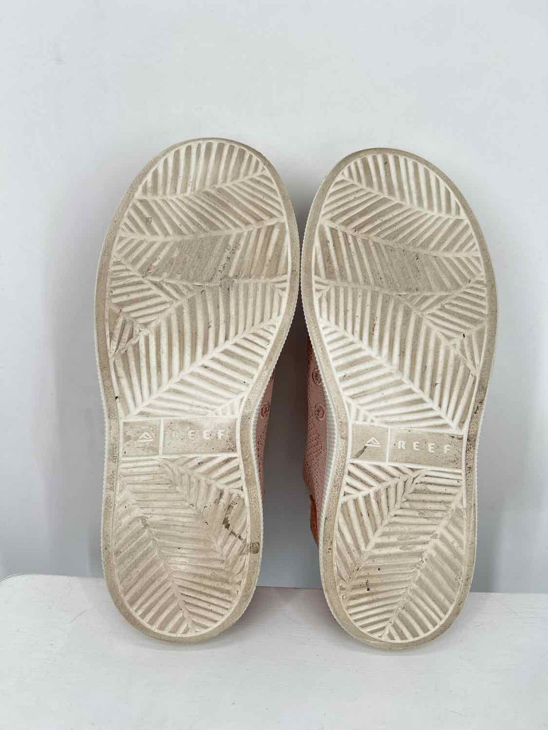 Reef Women Size 9 Pink Sneakers
