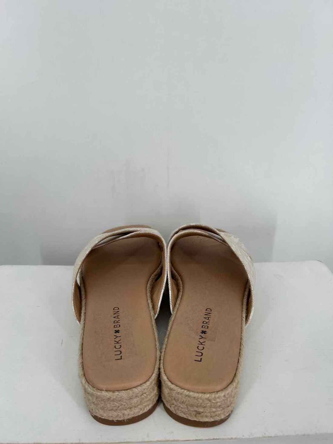 Lucky Brand Women Size 9 Tan Sandals