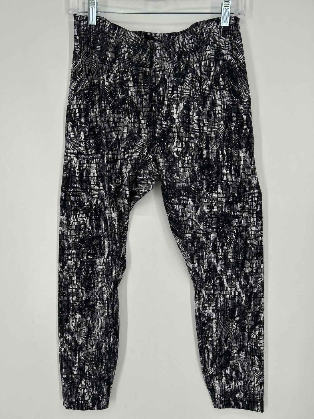 Lululemon Size 10 Gray Print Active Leggings