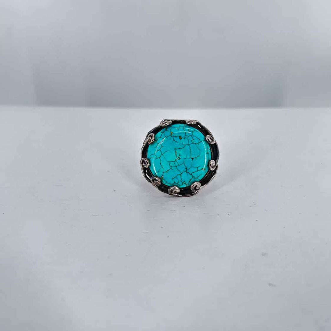 Esperanza Size 8 Sterling Silver Turquoise Ring