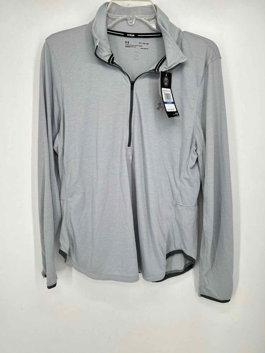 Under Armour Size XL Light Gray Striped NWT Active Tops
