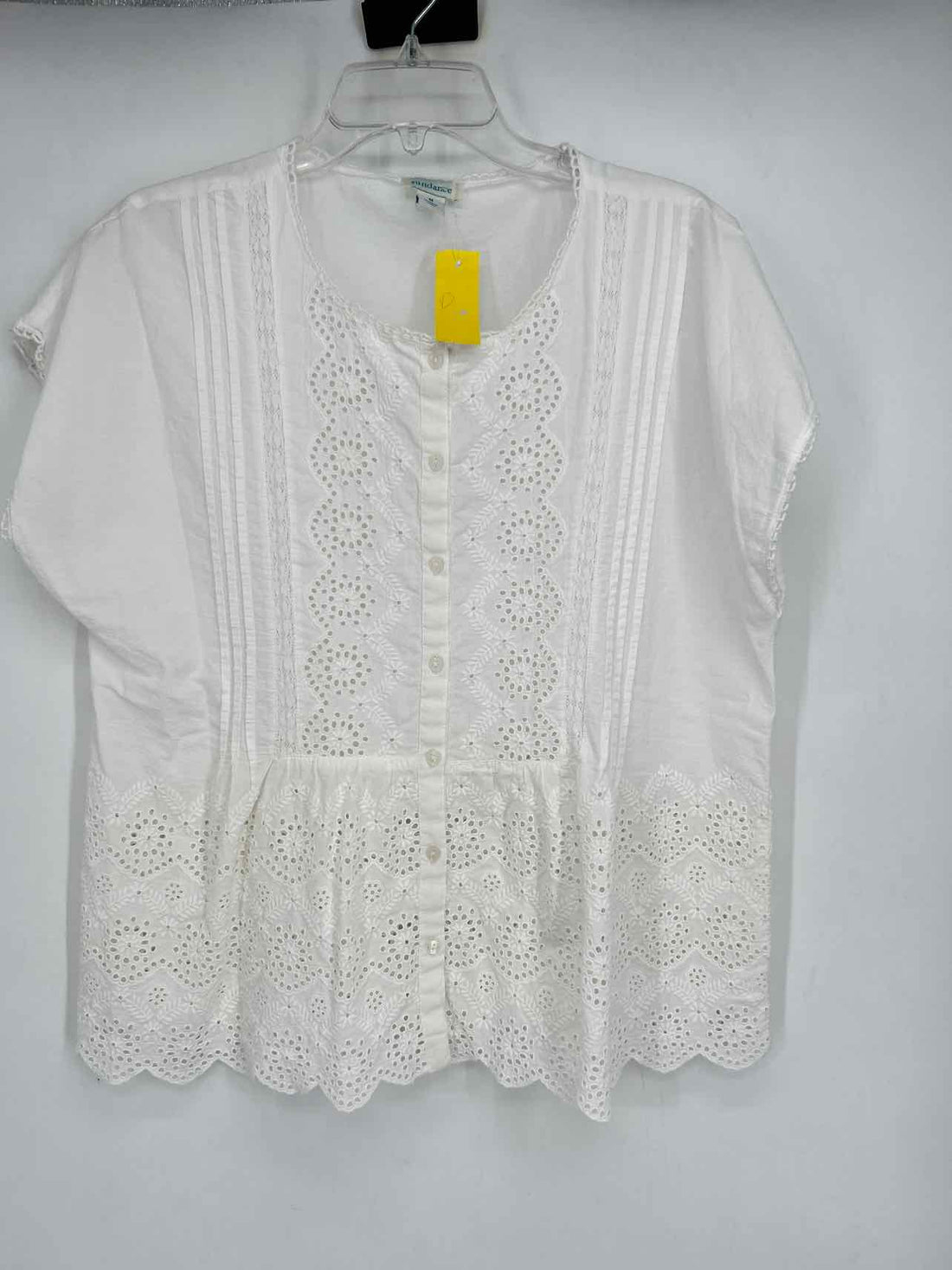 Sundance Size M White Eyelet Short Sleeve