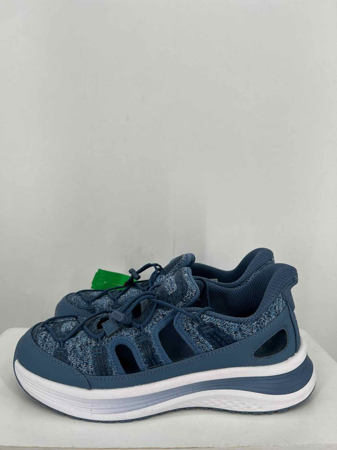 Orthofeet Women Size 11 Blue Sneakers