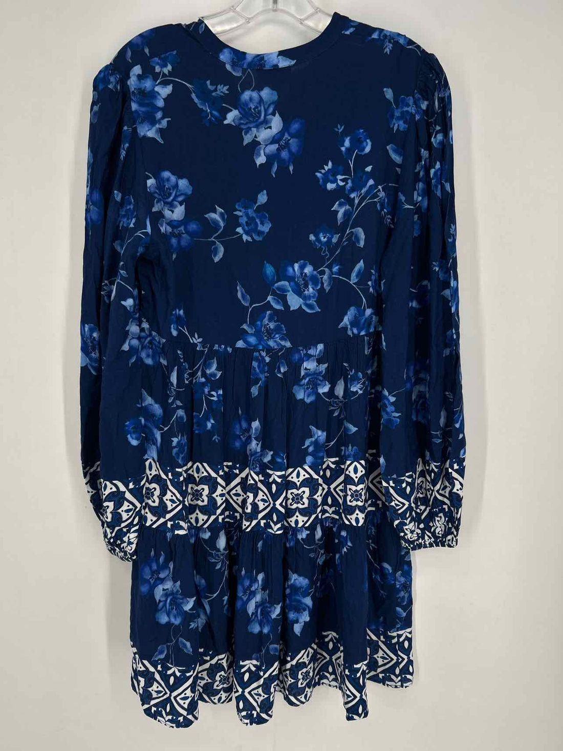 Garrie B Size M Navy Floral Long Sleeve Dress