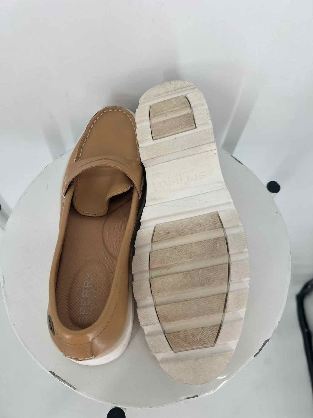Sperry Women Size 7 Camel Loafers