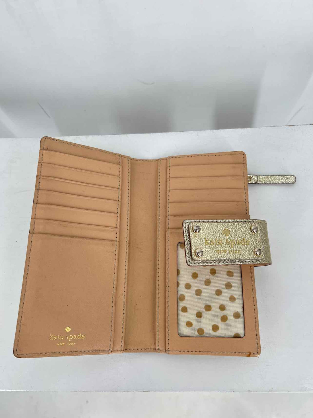 Kate Spade Gold Leather Pre Owned Wallet