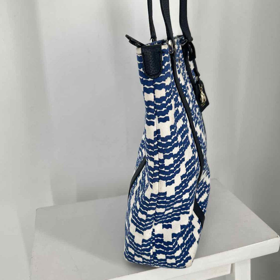 Kate Spade Blue & White Canvas Pre Owned Tote