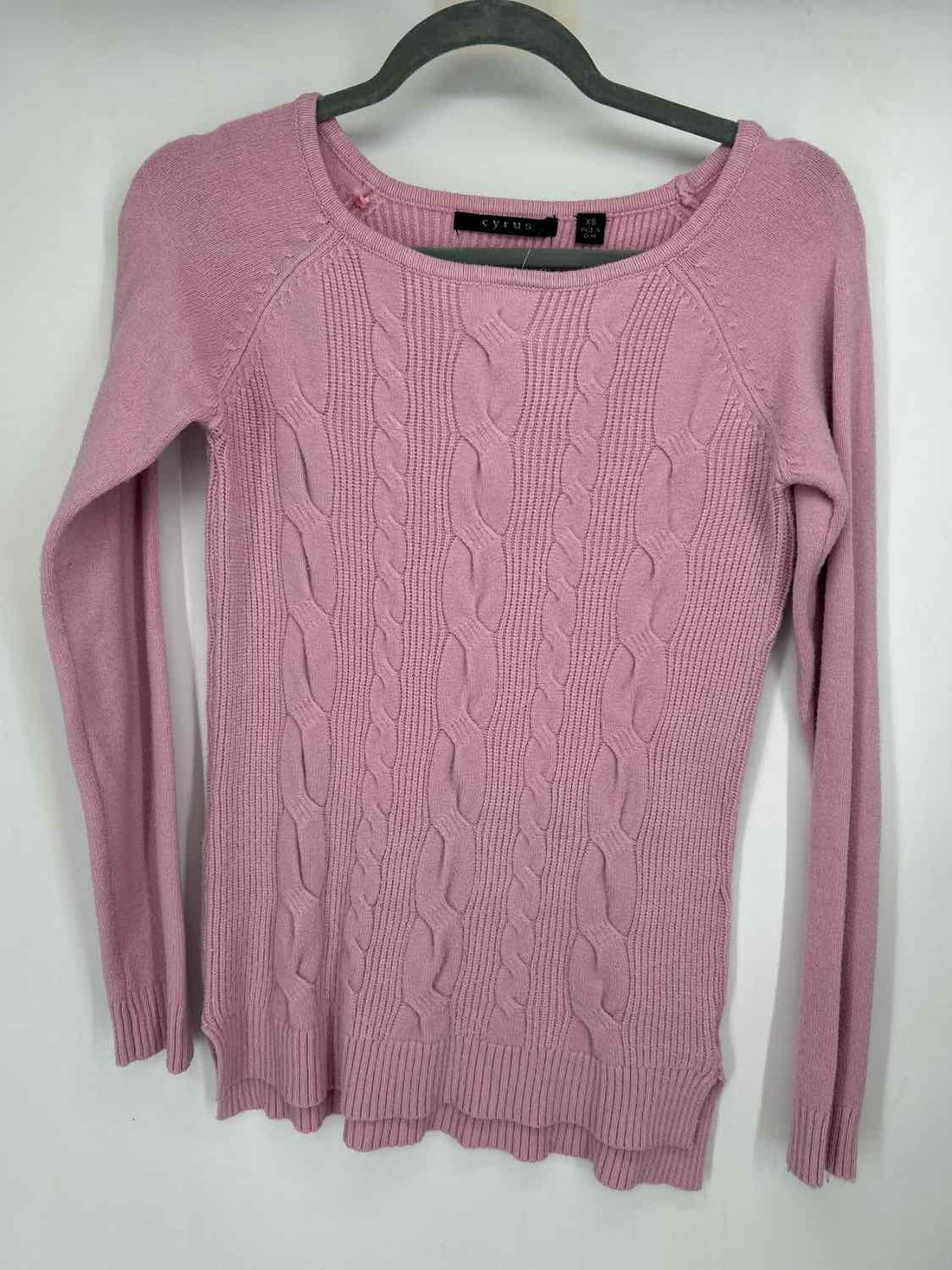 Cyrus Size XS Pink Sweater