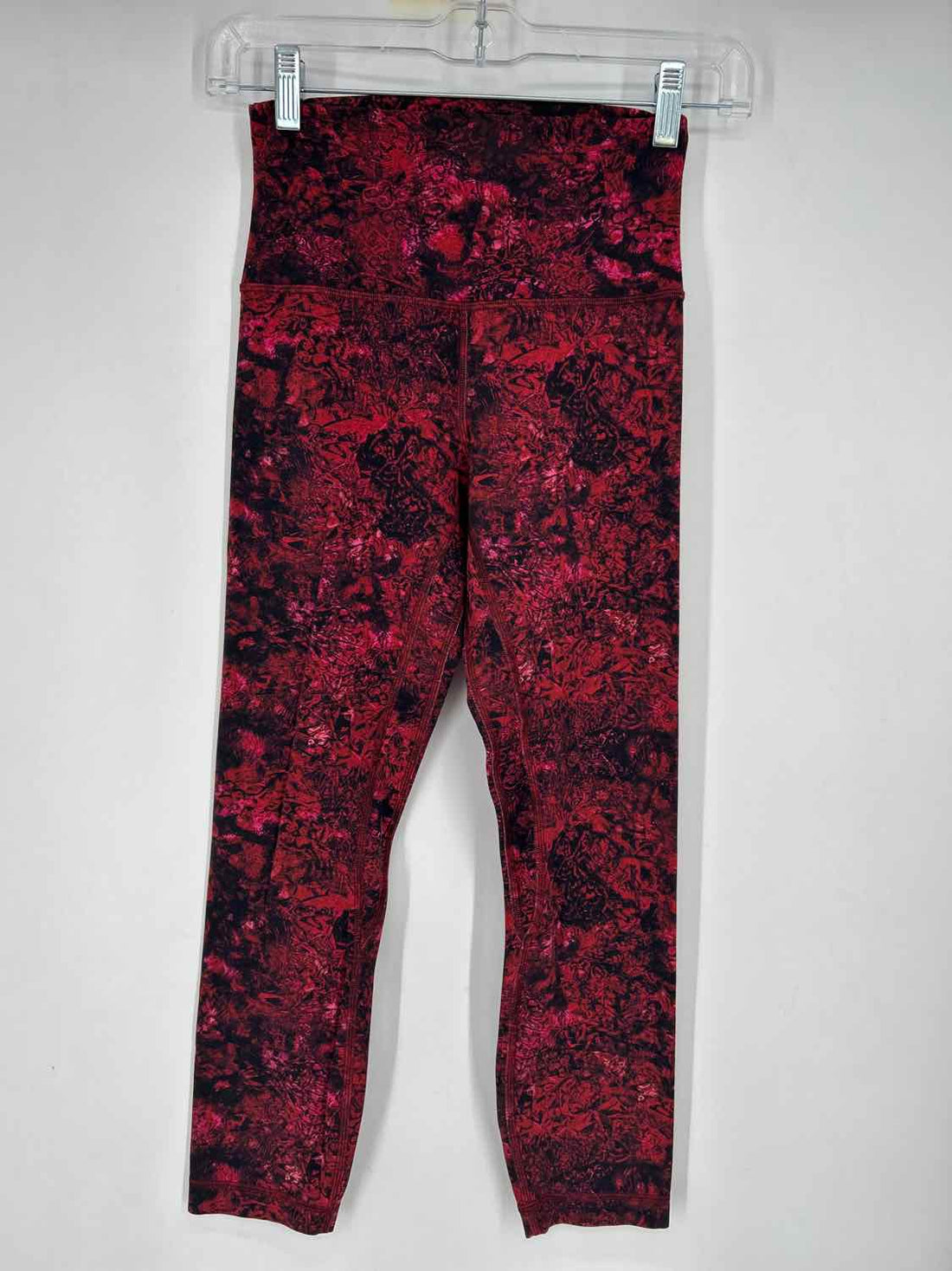 Lululemon Size 4 Red & Black Floral Active Leggings