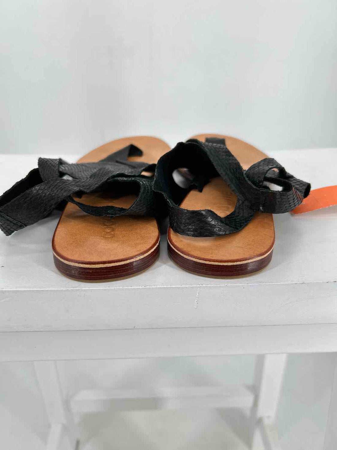 cocobelle Women Size 7.5 Black Sandals