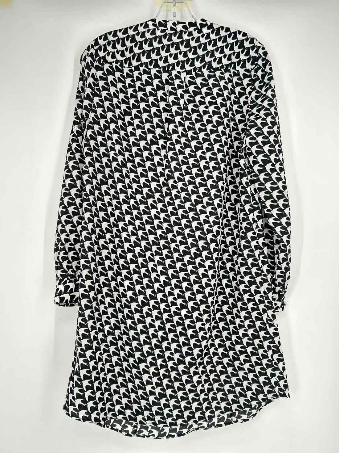Banana Republic Size 4 Black & White Long Sleeve Dress