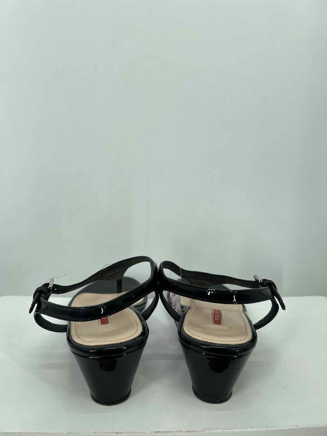 Prada Size 40 Patent Leather Black LUXURY