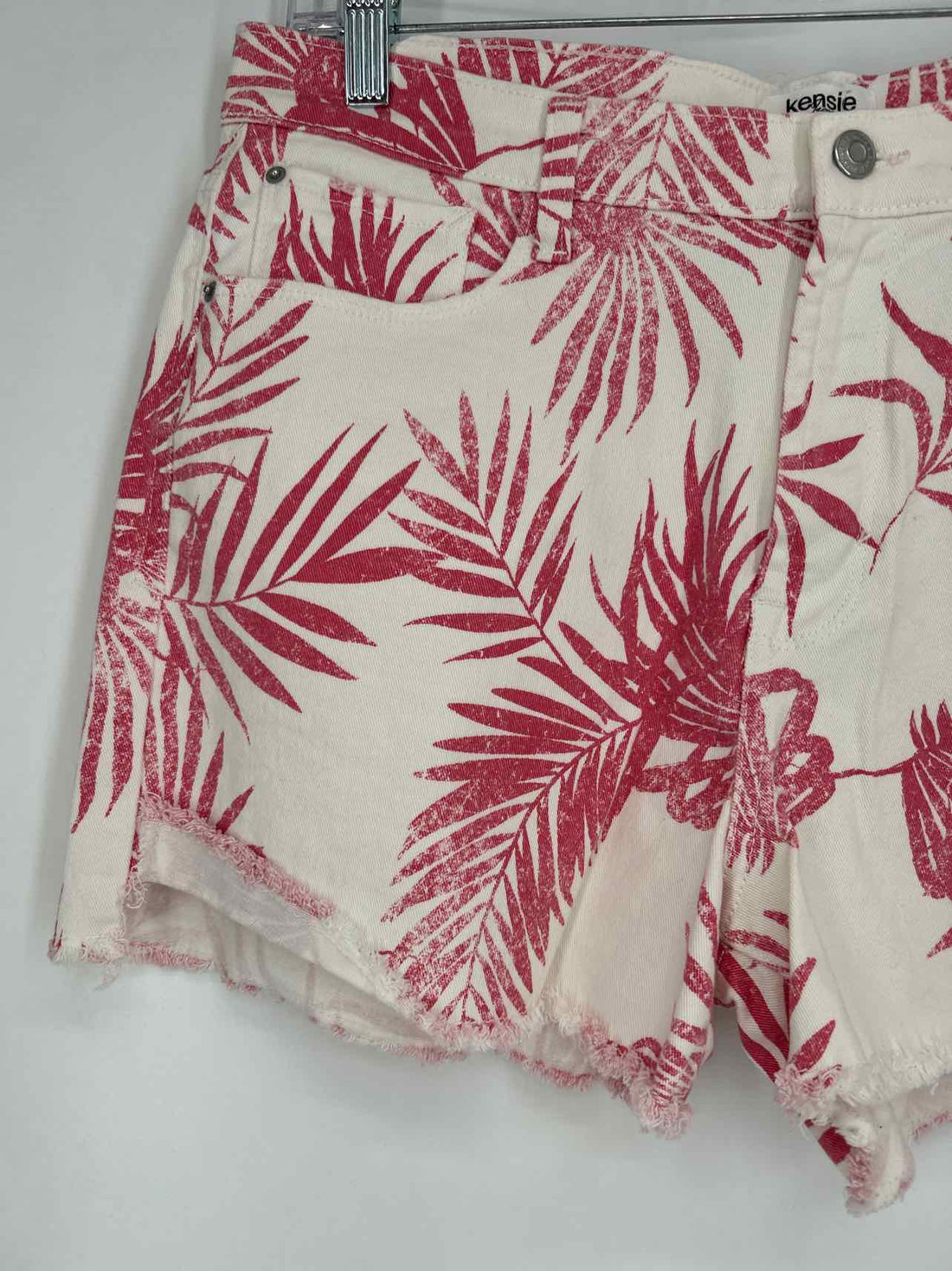 Kensie Size 12 White & Dark Pink Shorts