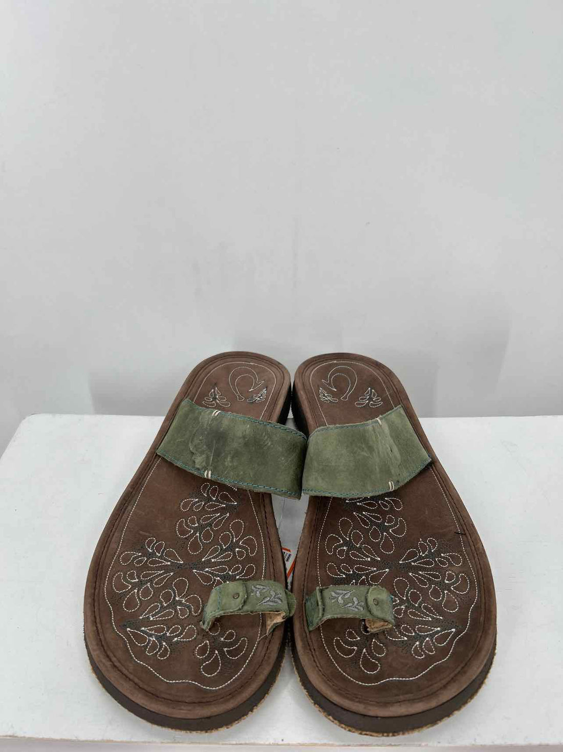 Olu Kai Women Size 11 Green Sandals
