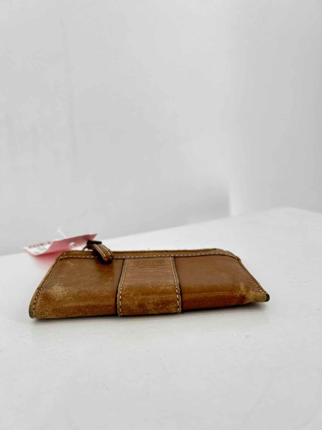 Coach Light Brown Leather Pre Owned Card Holder