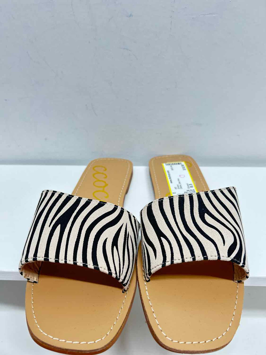 Ccocci Women Size 8.5 Zebra Like New Slides a