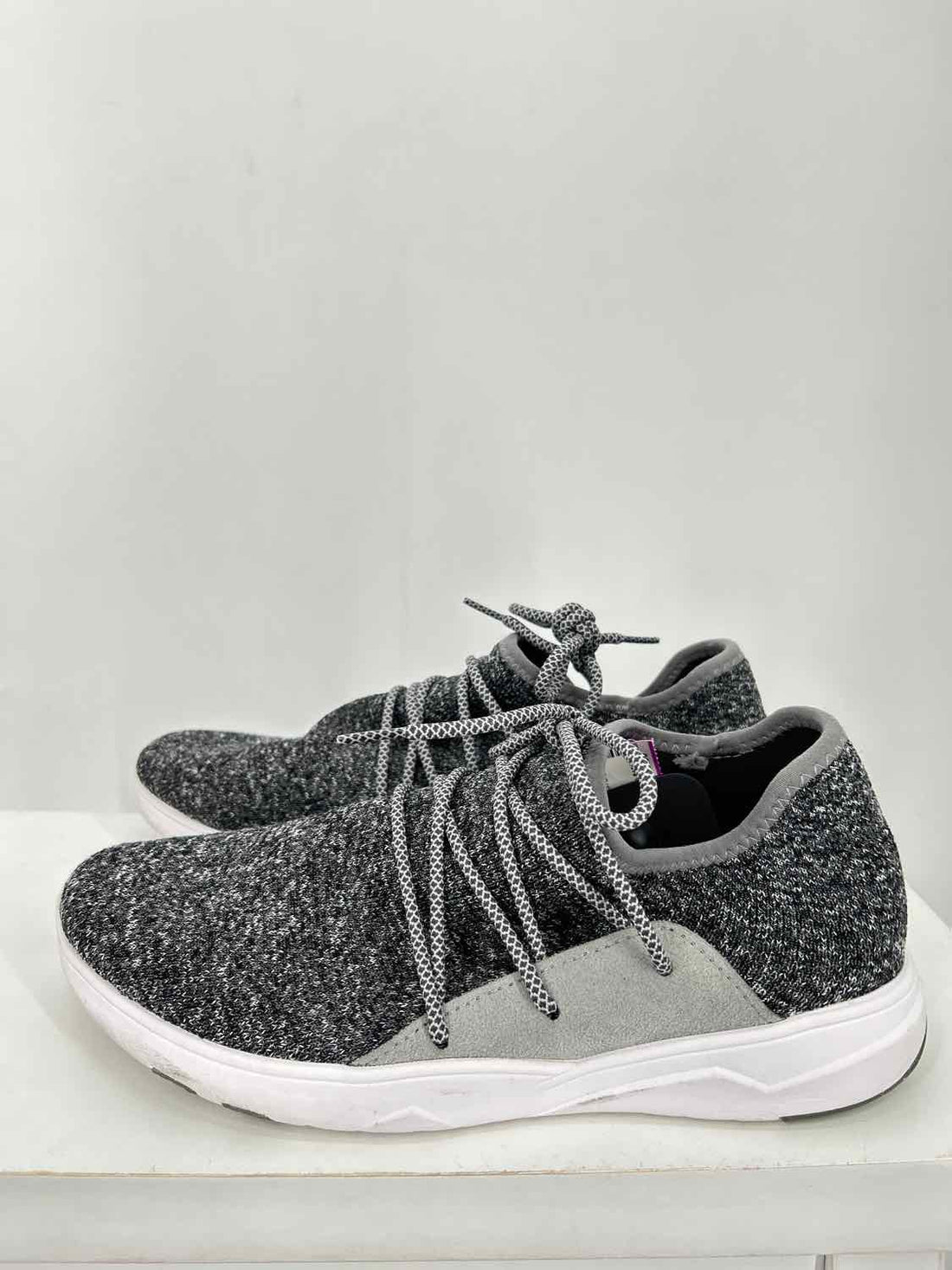 Vessi Women Size 10 Heathered Gray Sneakers