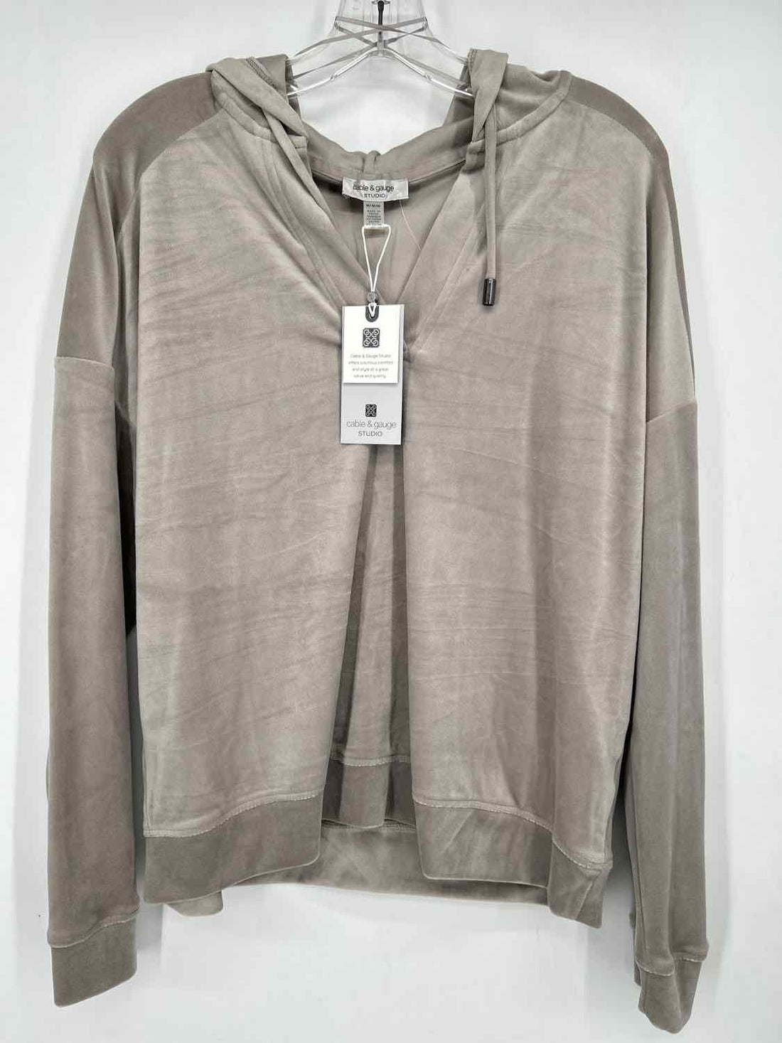 Cable & Gauge Size M Light Gray Velour Hoodie