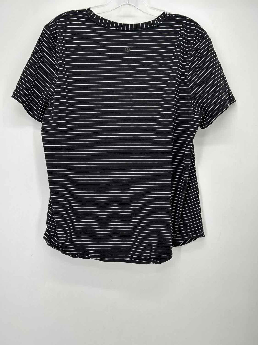 Lululemon Size 10 Black & White Striped Active Tops