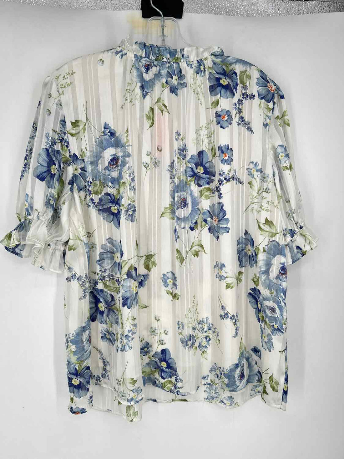Maison D'Amelie Size XL White & Blue Floral Short Sleeve