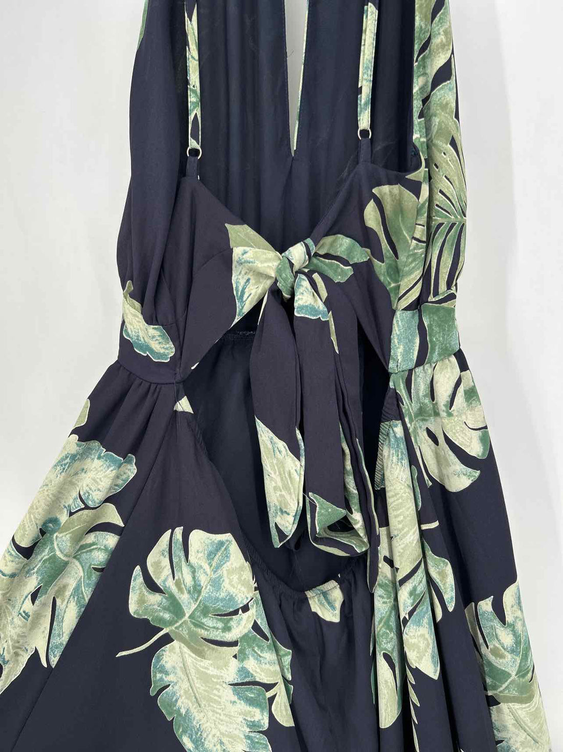 Dress Forum Size L Navy & Green Floral Maxi
