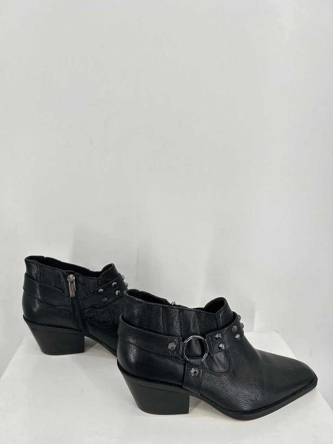 Vince Camuto Women Size 8 Black Genuine Leather Ankle Boot