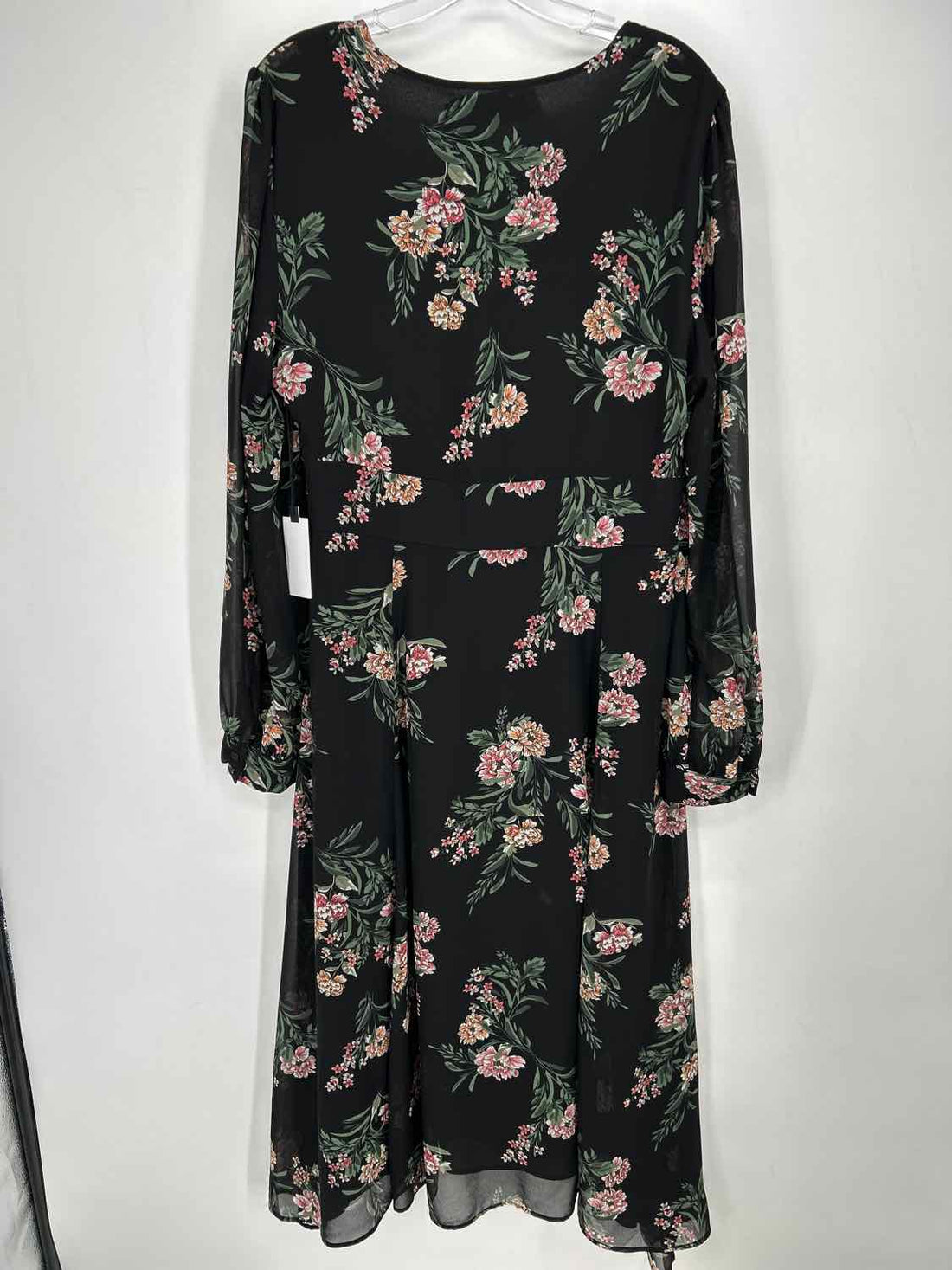 ASTR Size XL Black Floral NWT Dress