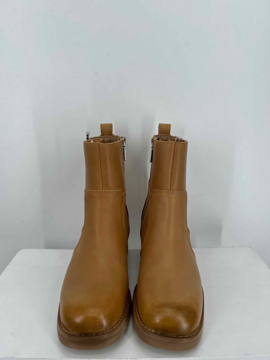 Blondo Women Size 8.5 Tan Ankle Boot