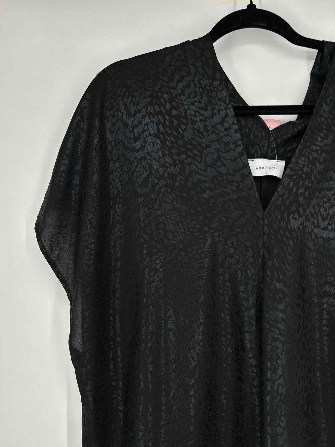 Adrienne Size L Black Leopard Shimmer Short Sleeve