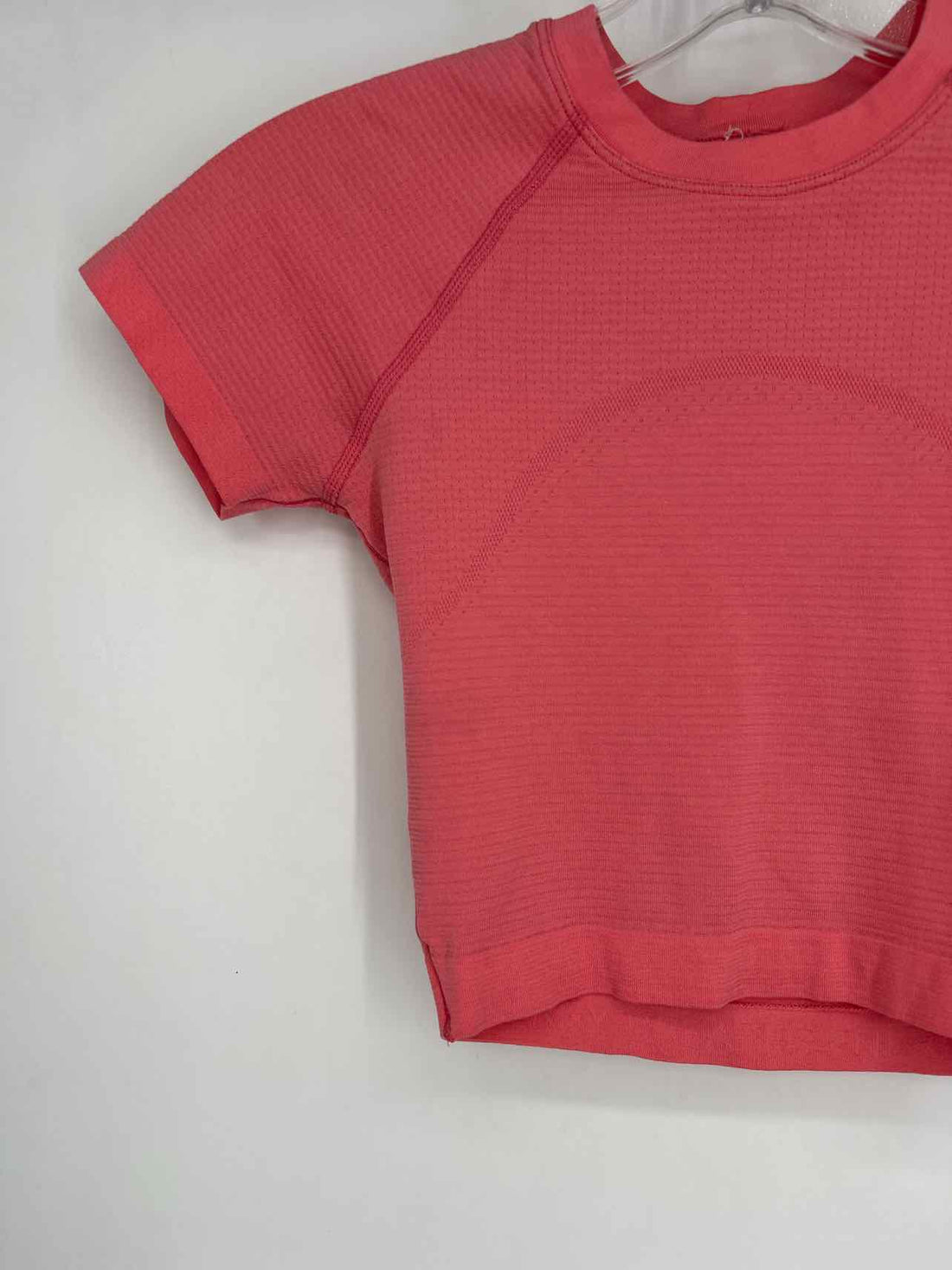 Lululemon Size 0 Pink Short Sleeve Active Tops