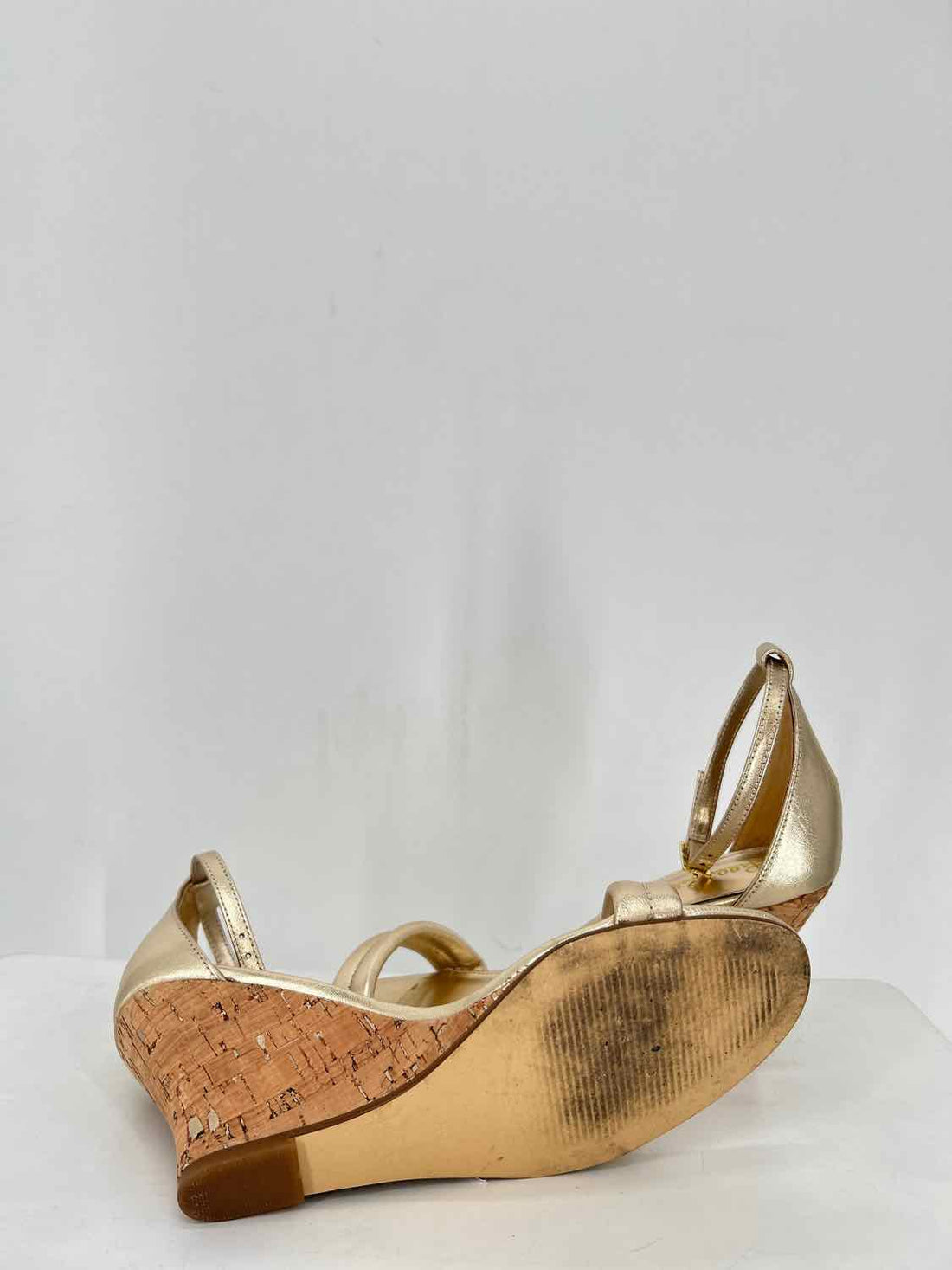 Lilly Pulitzer Women Size 7.5 Gold Wedges
