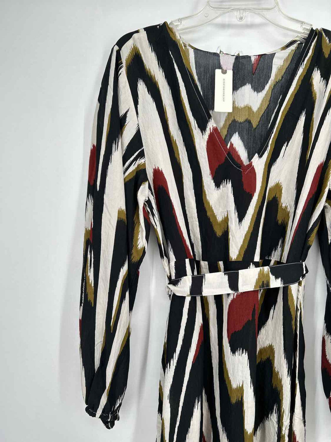 Celandine Size M neutral black green & red print NWT Dress