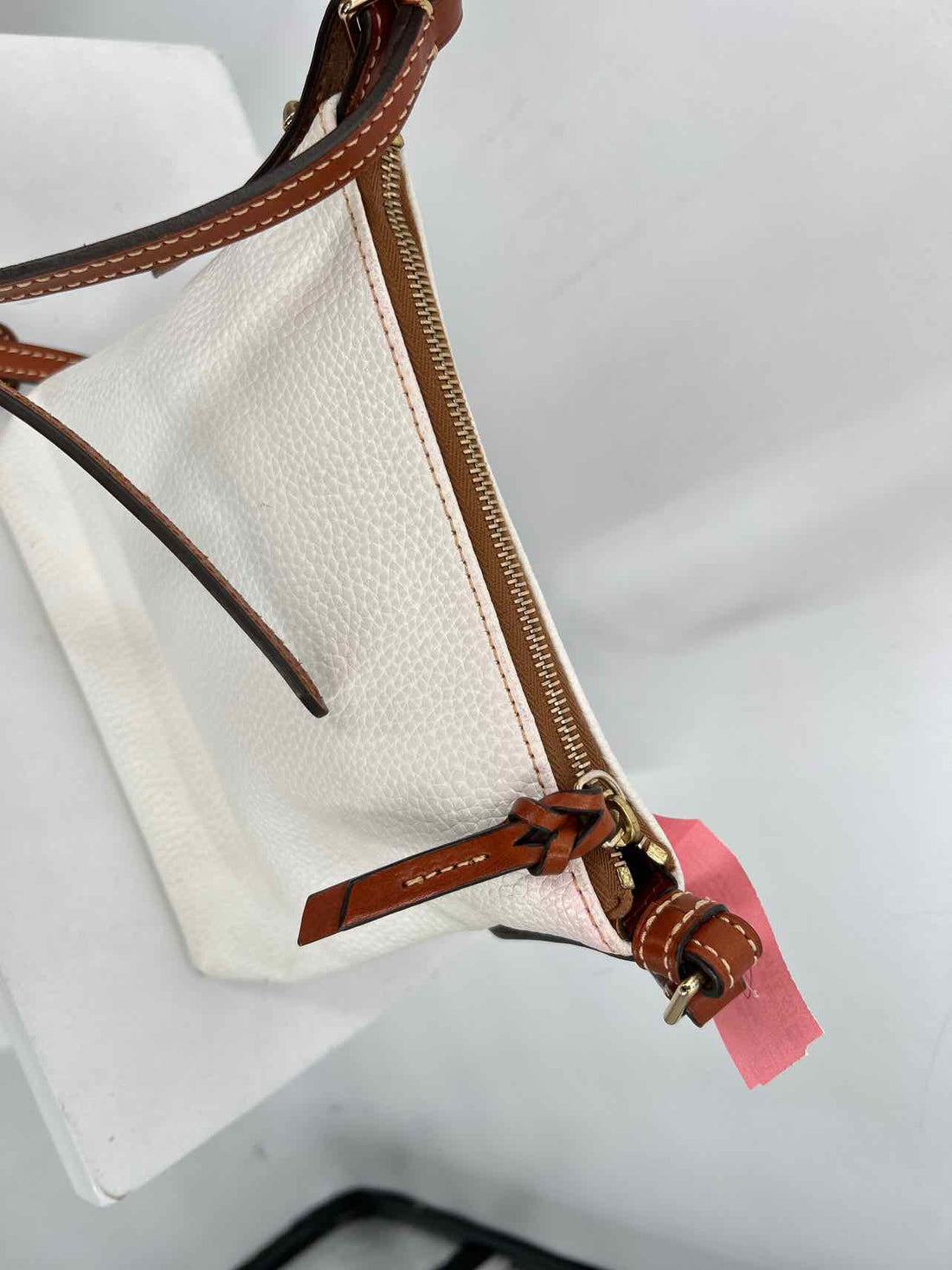 Dooney & Bourke White & Brown Pebbled Leather Pre Owned Crossbody