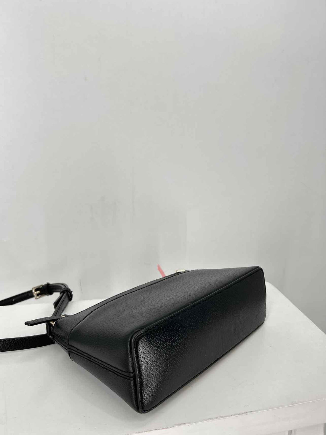 Kate Spade Black Leather Pre Owned Crossbody