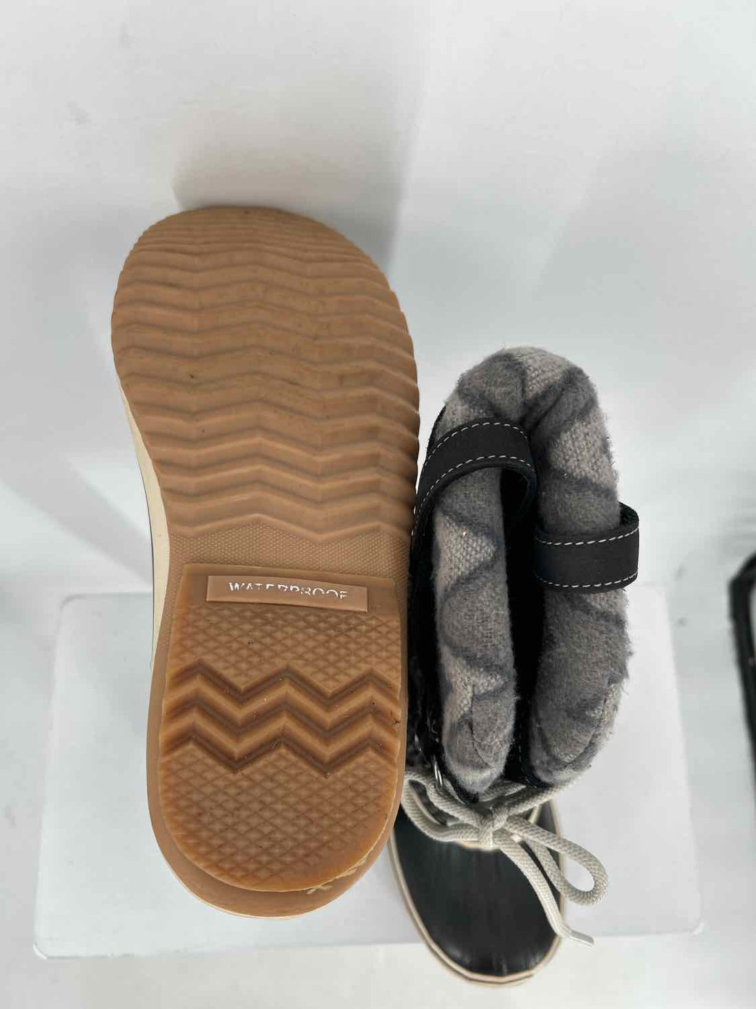 Sorel Women Size 7.5 Black Waterproof Mid Calf Boot