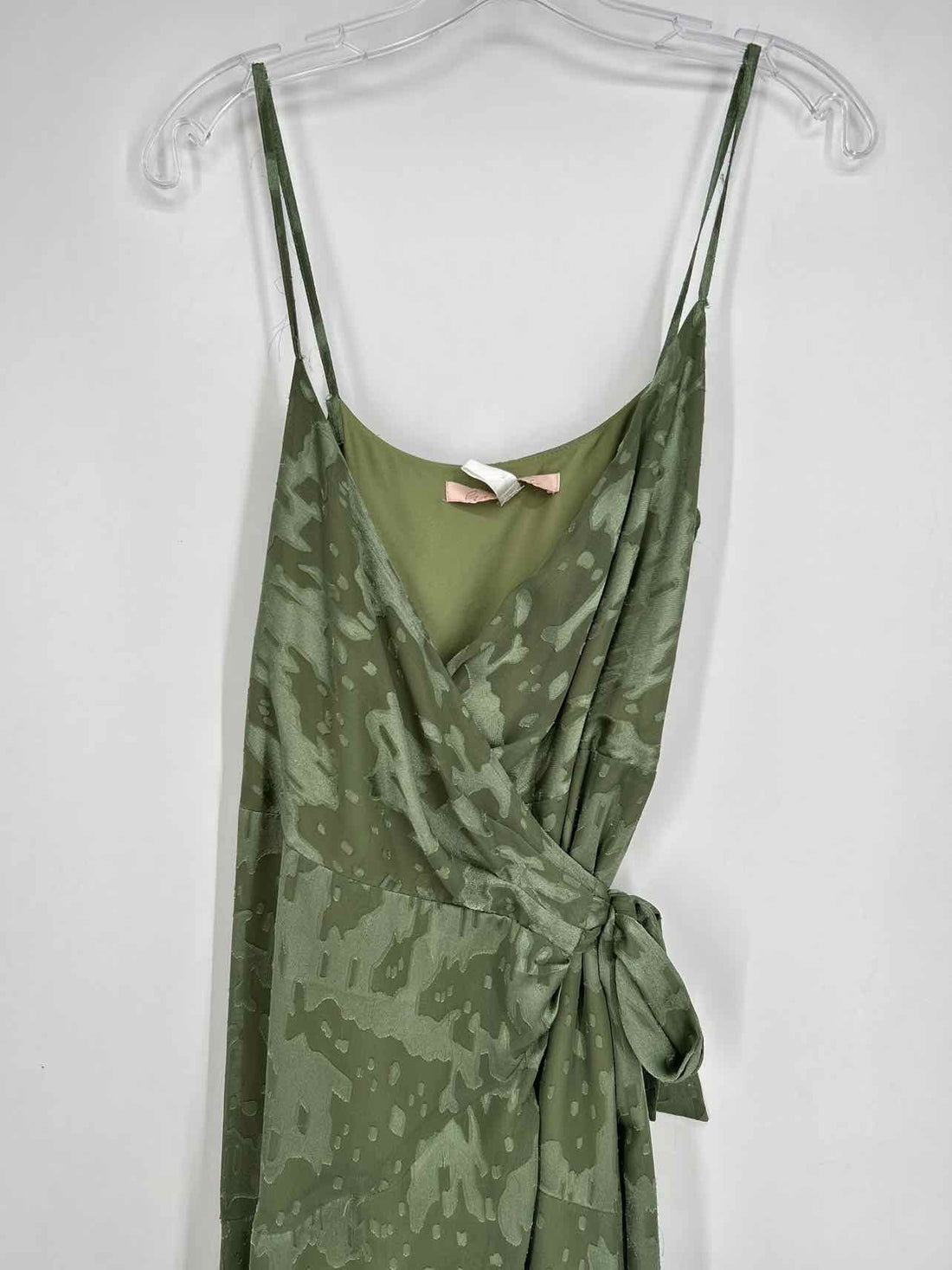 Hutch Size M Olive Maxi
