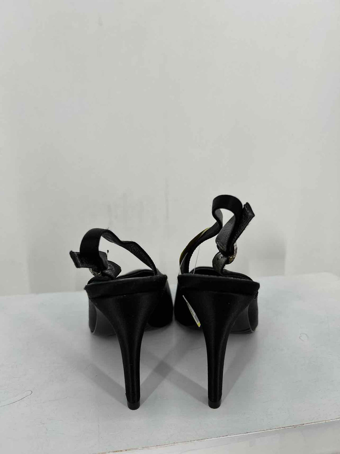 Brooks Brothers Women Size 7 Black Heels