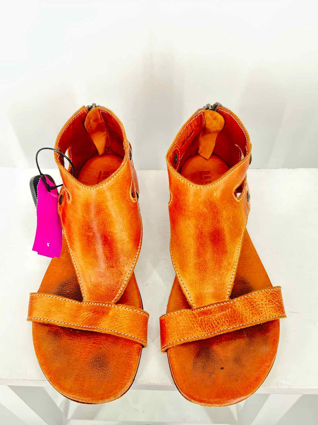 Bedstu Women Size 8.5 Tan Sandals