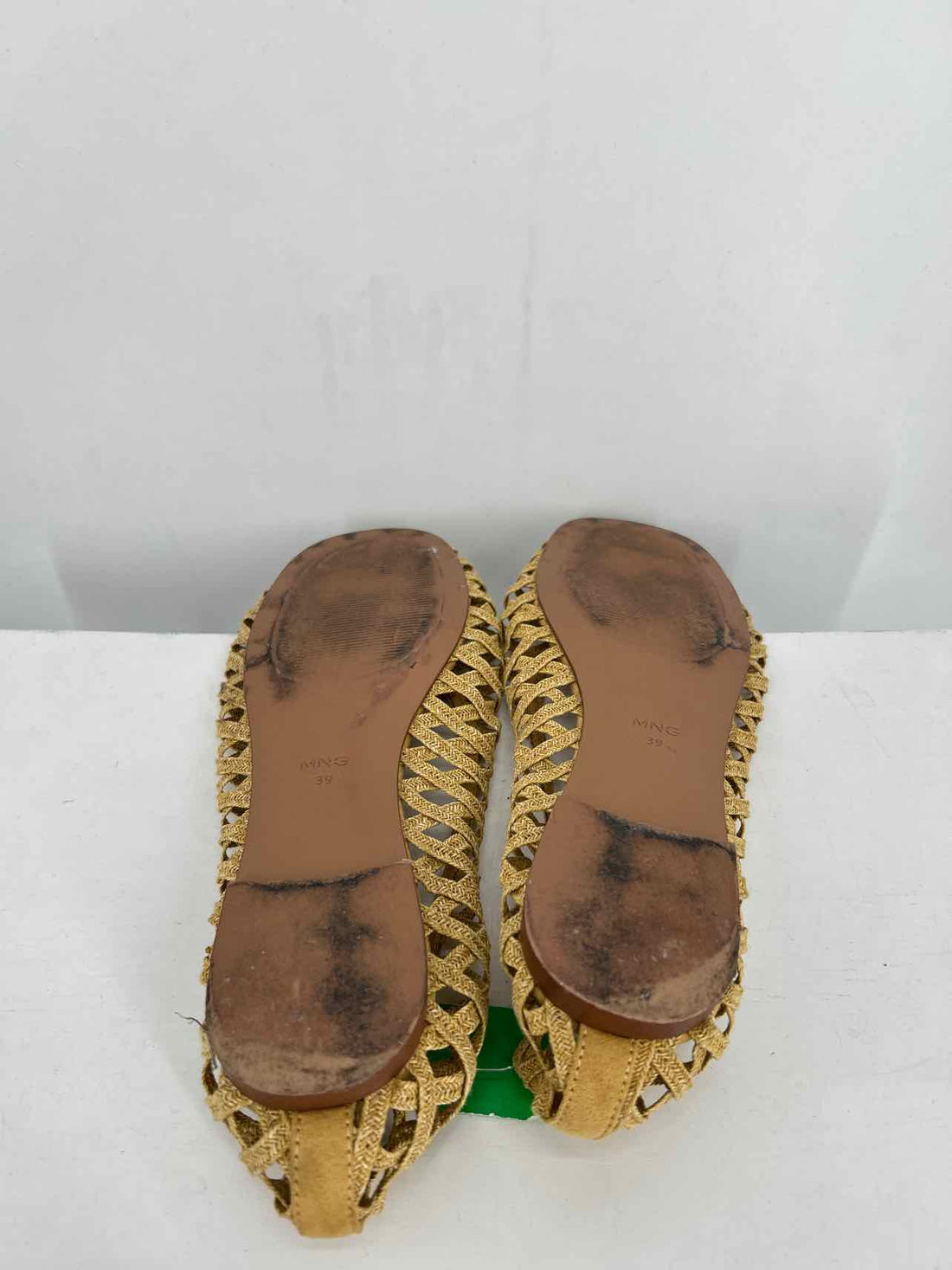 MNG Women Size 39 (8.5-9) Raffia Flats